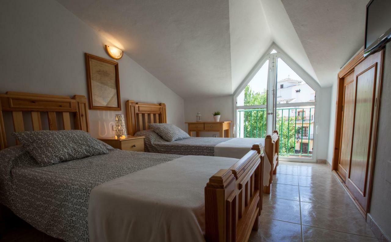 Hostal Sango Sierra De Las Nieves Alozaina エクステリア 写真